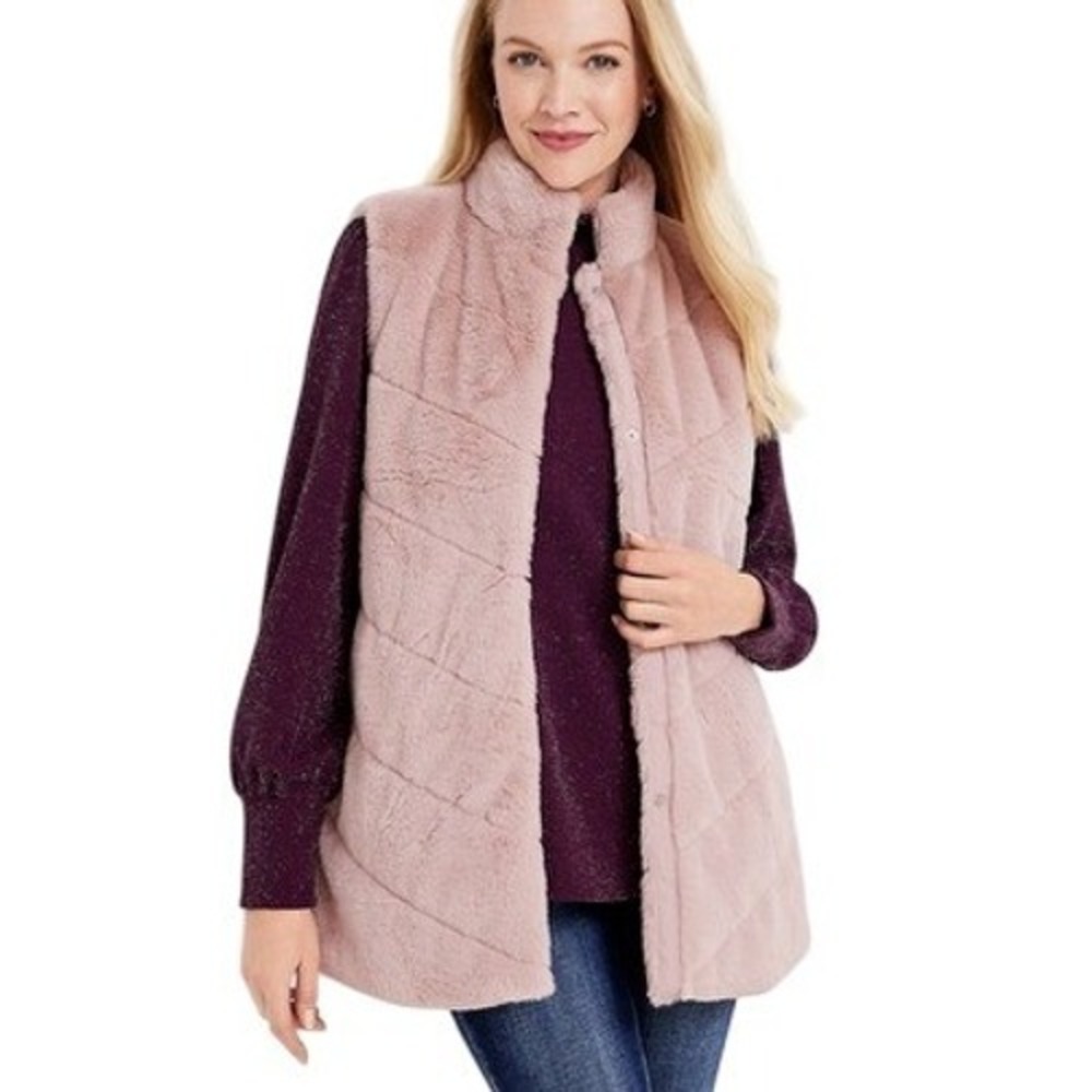 Maurices Women Mauve Pink Faux Fur Chevron Quilted Snap Front Mock‎ Neck Vest 2